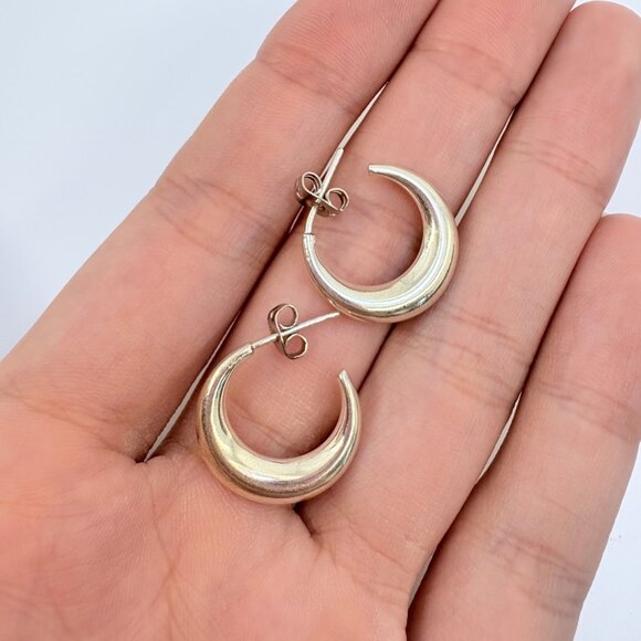 VTG Sterling Silver 925 Crescent Tapered Hoop Earrings Size 0.75" Length - Picture 8 of 8